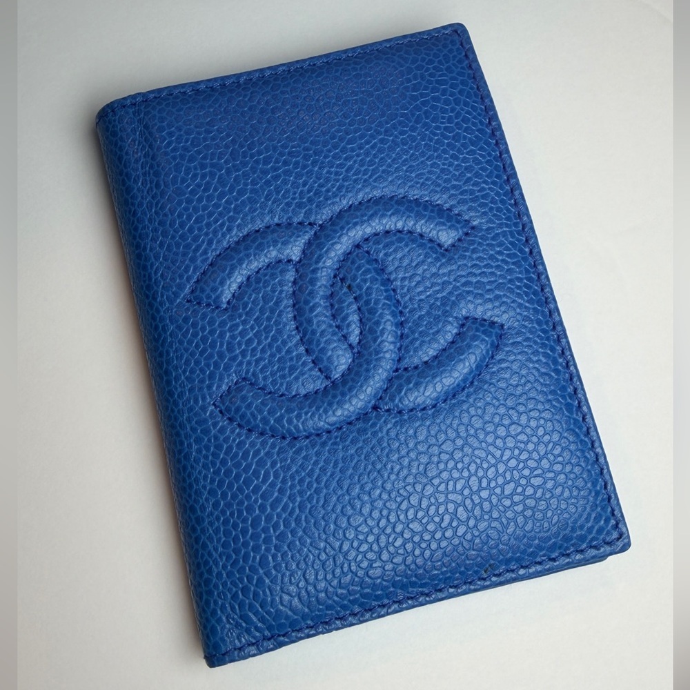 Authentic CHANEL Blue Caviar Leather Wallet Card Holder with Box & Card - Picture 4 of 13
